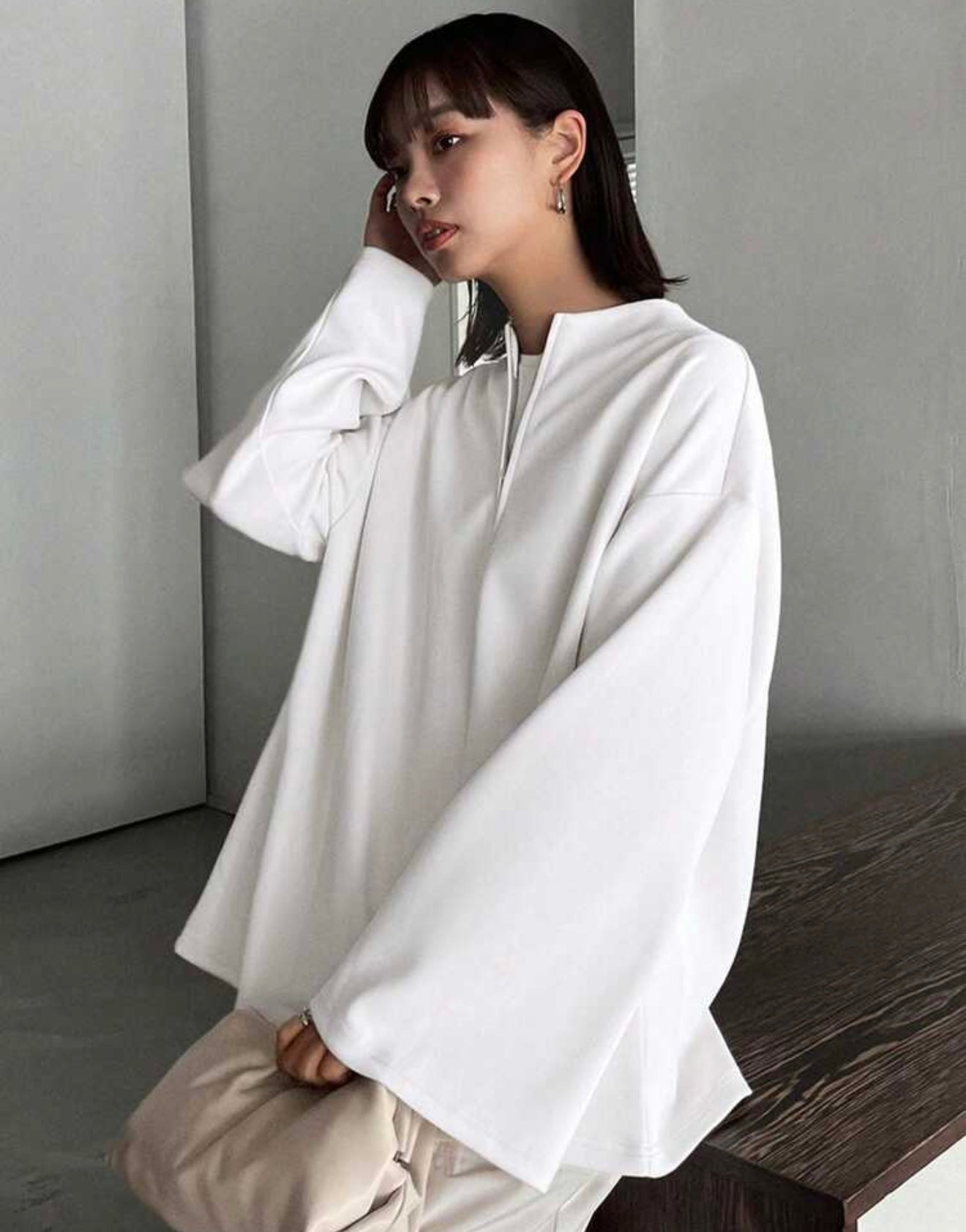 Trends
FRIFUL Women's Solid Color Front
Zip Long Sleeve Casual T-Shirt
Color: White