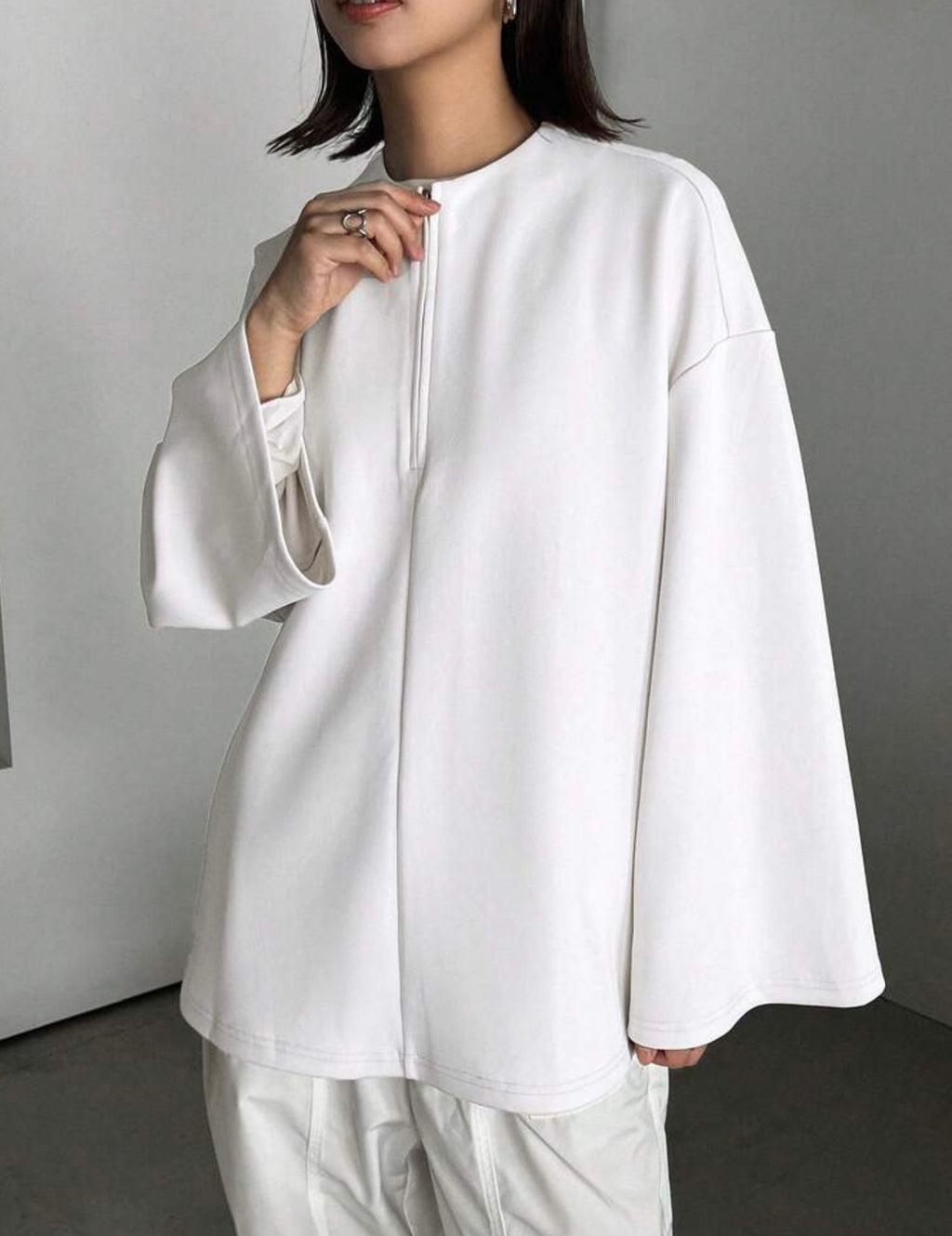 Trends
FRIFUL Women's Solid Color Front
Zip Long Sleeve Casual T-Shirt
Color: White