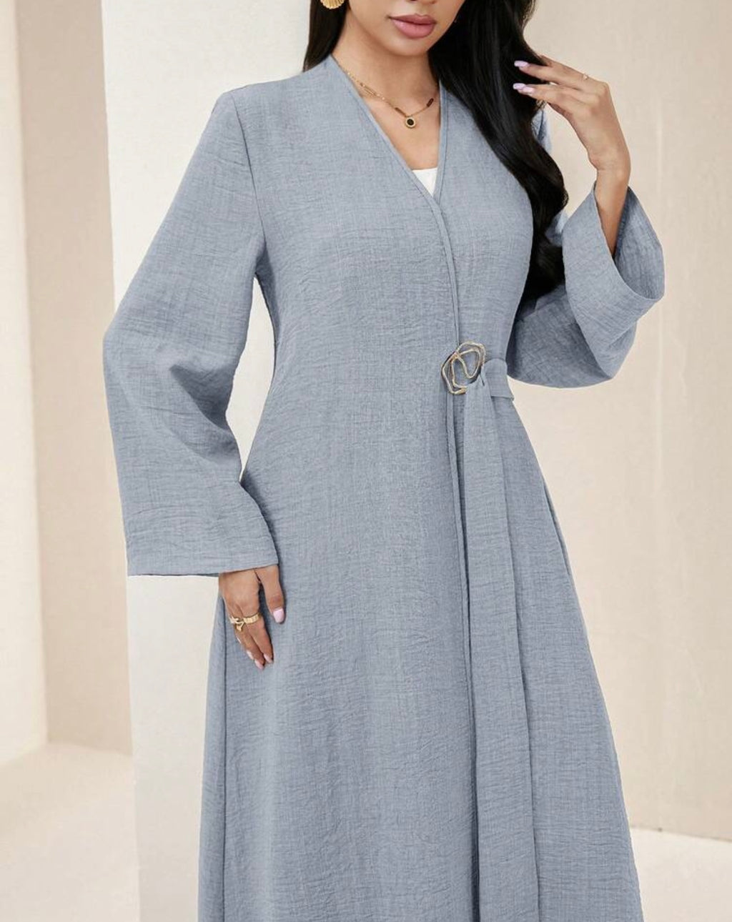 Elegant Metal Buckle Long Sleeve Abaya